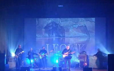 Eskualdeko rockaren sorrera gogoan izan dute Leok'k taldearen disko berriaren aurkezpenean