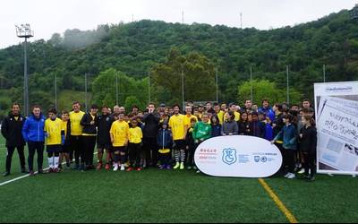 Lagunarte irudia utzi du futbol egokituaren topaketak