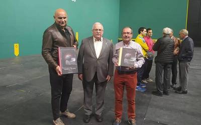 «Liburu honetako argazkiek indar handia dute, batez ere pilotaren artisauei ateratakoak azpimarratuko nituzke»