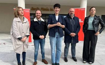 Iruñeko Gizarte Zerbitzua indartuko duela adierazi du Saizek