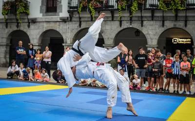 Kodaore judo klubak erakustaldia egingo du bihar, plazan