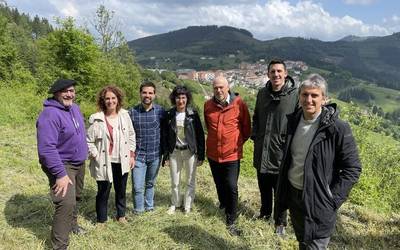 Landa eremuarekin lotutako gaiak izan dituzte hizpide Elgetako EAJko hautagaiek Aldundiko ordezkariekin