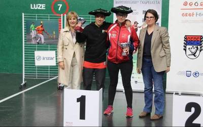 Leire Esnal, euskal pilota egokituko Gipuzkoako txapeldun