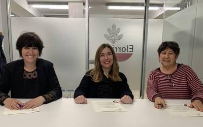 Elorrioko Udalak euskara sustatzeko hitzarmena berritu du ANBOTO eta AEKrekin