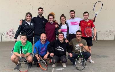 Baztango Gazte Asanbladak frontenis txapelketa egin du asteburuan giro ederrean