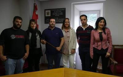 Hiru aktore politikoren arteko lehia bizia