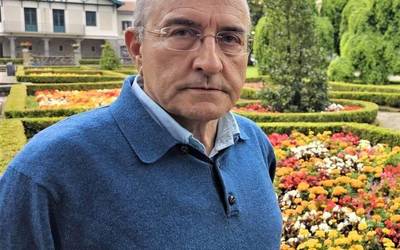 "Kofradiaren bazkariaren ohitura herri osora zabaltzea da helburua epe luzean, odolosteekin egin genuen bezala"