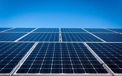 Udal eraikinetan eguzki panelak instalatzeko dirulaguntza