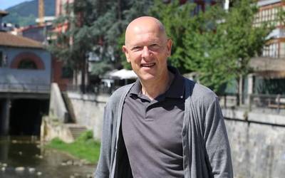 Jose Joakin Etxaniz: "Beharrezkoa da erabakiak bertan hartzen dituen talde bat izatea herrian"