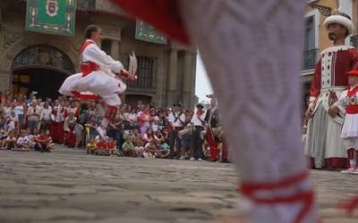Udalak 'Esan Iruña eta irribarre egin' lelopean sustatuko du turismoa aurten