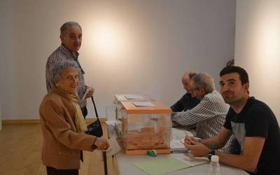 Ikusi hemen hauteskunde egunak emandako irudi batzuk