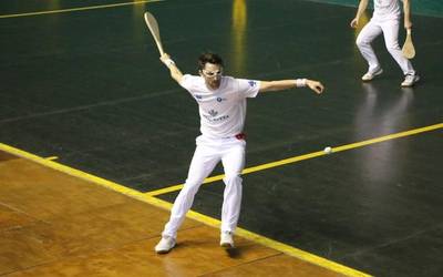 Gaur jokatuko dituzte herriko pilotariek Herriarteko Txapelketaren final laurdenetako joaneko partidak