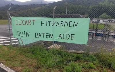 Greba mugagabea deitu ostean, lan hitzarmen berria sinatu dute Lucart enpresan