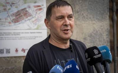 Arnaldo Otegik ez du ziurtatu EH Bilduren abstentzioa Txibite presidente bilakatzeko