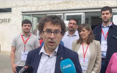 Zurekin Nafarroak “Iruñean eskuineko gobernurik egon ez dadin” bere esku dagoen guztia egingo du