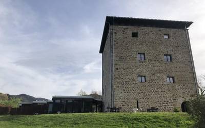Urteurren borobila ospatuko du Zumeltzegi dorreak