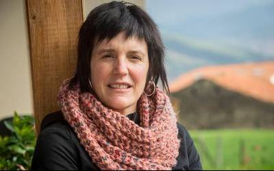 Amaia Apalauzarekin literatur solasaldia eginen dute bihar Leitzan