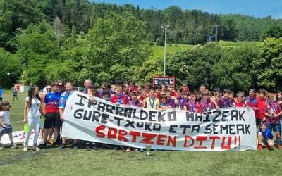 Gipuzkoako infantilen lehen mailako futbol kopako finala galdu du Gure Txokoak