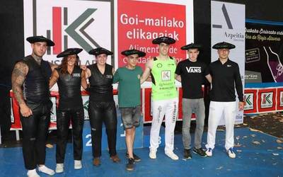 Txikia IV.ak bigarrenez jantzi du urrezko aizkolarien txapela