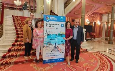 Miren Agur Meaberen “Kristalezko begi bat” obraren irakurketarekin ospatuko du Bilbo Zaharra euskaltegiak Arriaga Antzokian 50. urteurrena
