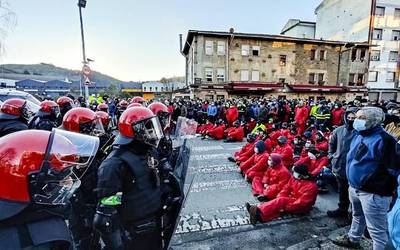 Tubacexeko protestengatik 20 urteko kartzela zigorra eskatu dute
