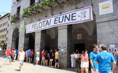 Txikito dinastiak jasoko du aurtengo Pilotari Eguneko omenaldia