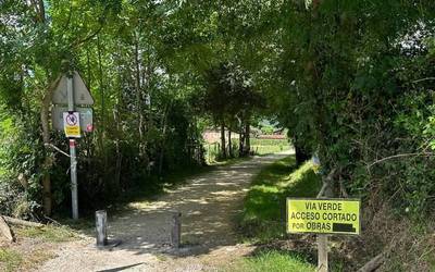 Pasabide alternatiboa egin dute Atxondon AHTren lanengatik itxita dagoen Bide Berdearen paralelo