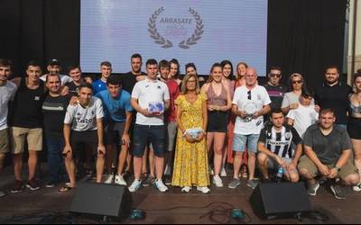 AKS sarietan errekonozimendua Pirolitikei, Sasoibidekoei eta Karmelo Bergaretxeri