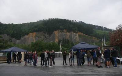"Ekoizpena erabat etetea" lortu dute Aiala Vidrioko bigarren greba egunean