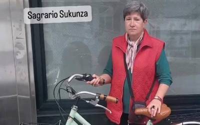 Sagrario Sukuntzari tokatu zaio Kaxkabeltzaren tonbolako bizikleta