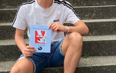 “Literatura ez da zaletasunik popularrena, baina sortzen duzun hori konpartitu ahal izatea positiboa eta inportantea da”