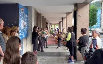 Pandero Jaialdia bertan behera euriteak eragindako kalteen ondorioz
