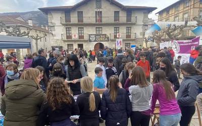 Noelia fundazioaren aldeko txirrindula martxa Irañetatik