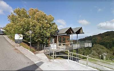 Gaur ireki dituzte Berako eta Ibardingo turismo bulegoak