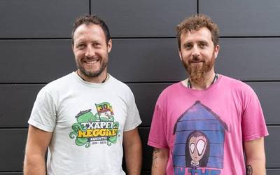 Txapel Reggae jaialdia antolatzeko bolondresak behar dituzte