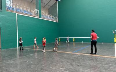 Pilota eskolako ikasturtea amaitzeko, finalak
