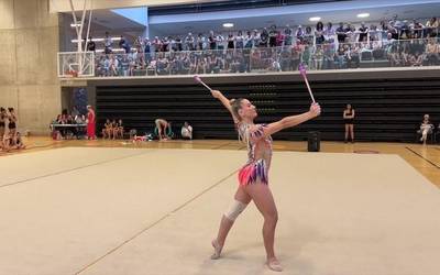 Gimnasia erritmikoko erakustaldiak puntako gonbidatuekin