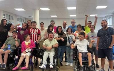 [BIDEOA]: Geu Be elkarteko kideek lokal berria inauguratzeko jaia egingo dute uztailaren 1ean