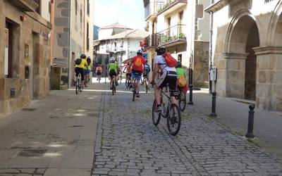 Gazte Uda! egitaraua prestatu dute Aramaioko 12 urtetik gorako gazteendako