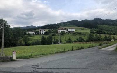 Festa eta lo-guneak hartuta Tourra bertatik bertara ikusteko