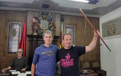 Fernando Anbustegi (Baztango alkatea): "Erdizko meategia eta Aroztegia egiteko asmoei aurre eginen diegu"
