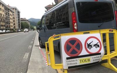 Errepide ertzeko ibilgailuak bihar iluntzerako kendu beharko dira