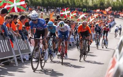 Astelehenean Irundik Hendaiara hartu ondotik, Senpere aldera joanen da Tourra eta horrek eragozpenak sortuko ditu errepidean