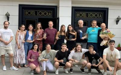 Jokalari eta entrenatzaile onenei oroigarriak banatuta agurtu du denboraldia Iraurgi ISBK
