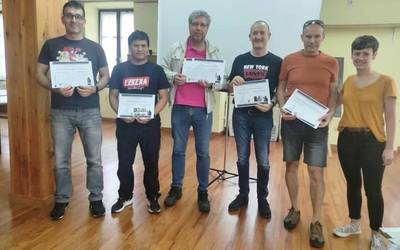 VII. Argazki Rallyko sariak banatu ditu Beti Gaztek