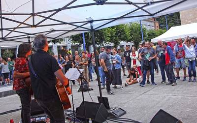 Gararock parkean jaialdiak aurreratu du irailaren 23ko Gararock zer izango den, festa handia