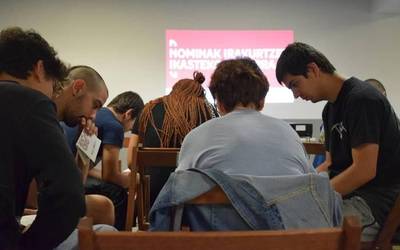 Etxape Zentro Sozialistaren uztaileko egitaraua