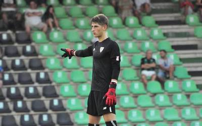 Oier Gastesik Athleticen lehen taldearekin denboraldi-aurrea eginen du