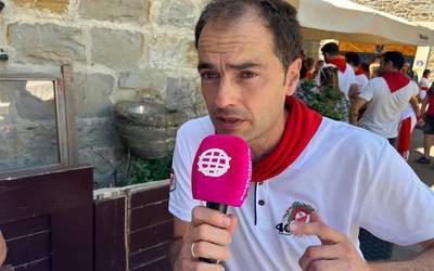 Iban Jimenez: "Beti esaten da Hemingwayk La Pela hotelean lo egiten zuela Sanferminetara etortzen zenean, baino ez da egia"