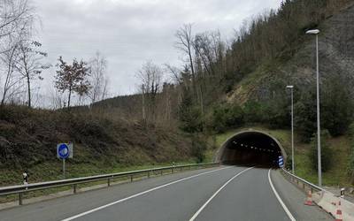 A-636 errepidea itxiko dute bihar gauean Bergara eta Antzuola artean